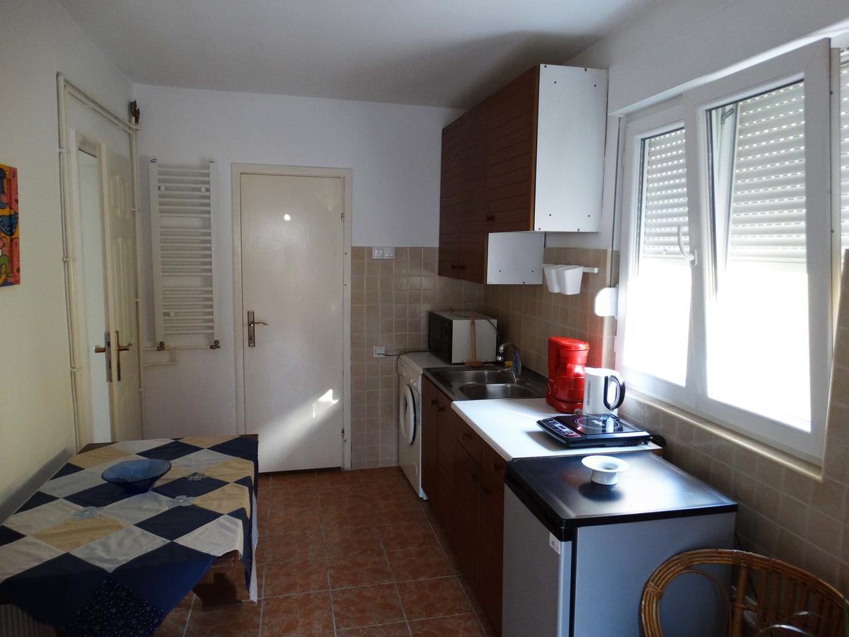 Marijana - Center Apartment โนวีซาด ภายนอก รูปภาพ