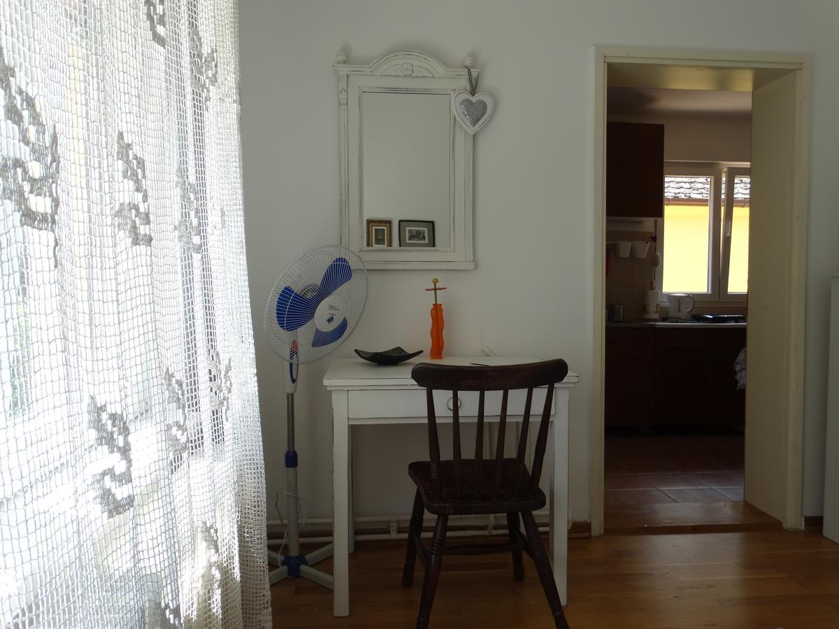 Marijana - Center Apartment โนวีซาด ภายนอก รูปภาพ