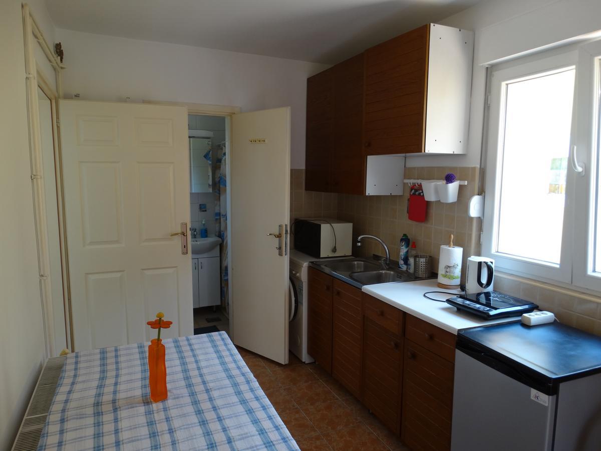 Marijana - Center Apartment โนวีซาด ภายนอก รูปภาพ